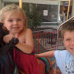 Meet your Posher, Lola